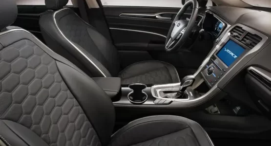 interieur-ford-berline-tout-confort