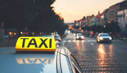 taxi-vsl-montpellier-lanterne